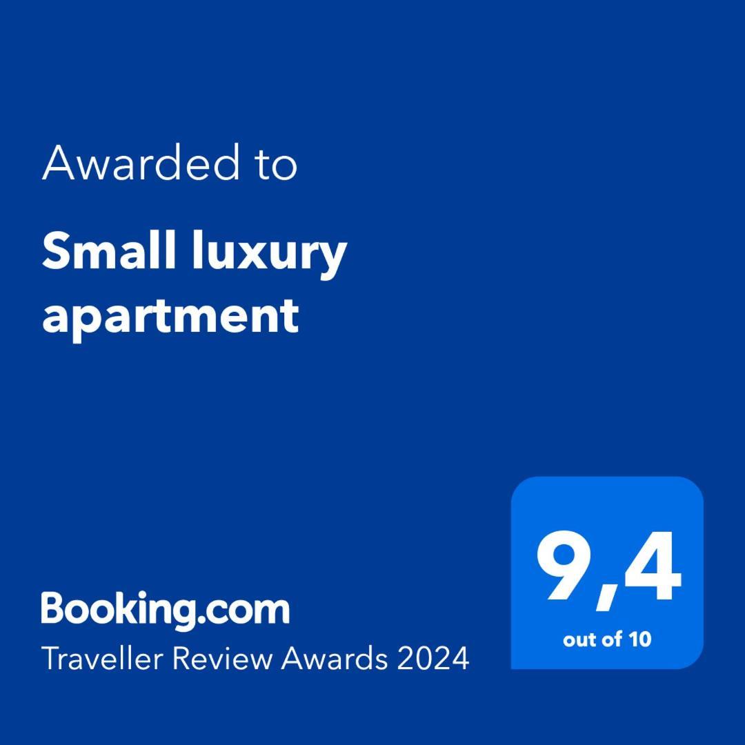 Small Luxury Apartment Anavyssos Exterior photo
